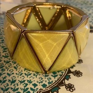 🔥New! Yellow-ish Green & Gold Bangle🔥